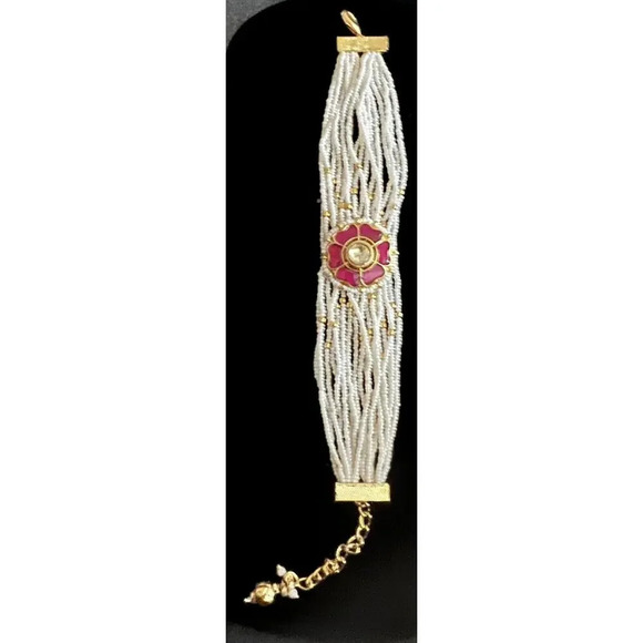 Beautiful beaded Bracelet NEW - Picture 1 of 5